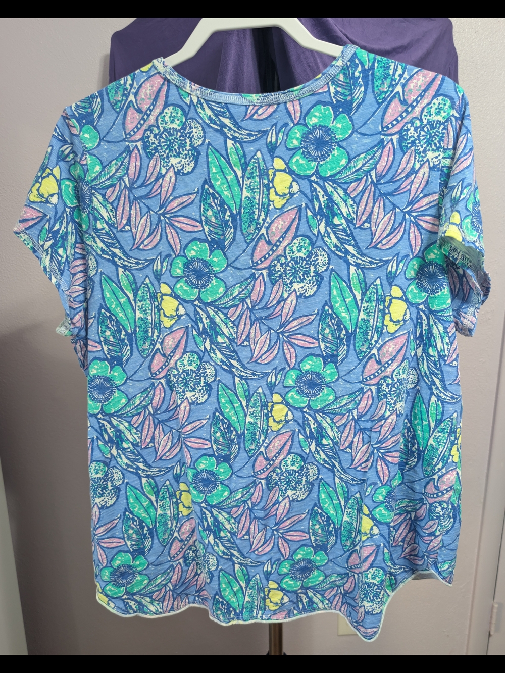 Escape Blue Floral Short Sleeve Tee - Picture 2 of 3